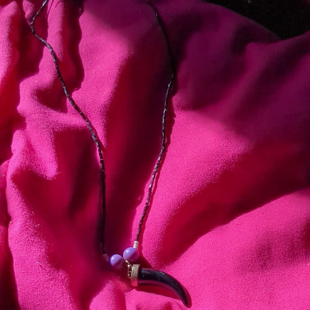 Elegant Black and Purple Pendant Necklace